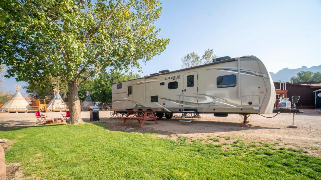 Outdoor Glamping Jayco Rv Ok35 Lägenhet Moab Exteriör bild